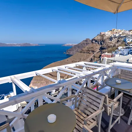 Iriana Suites Apartment