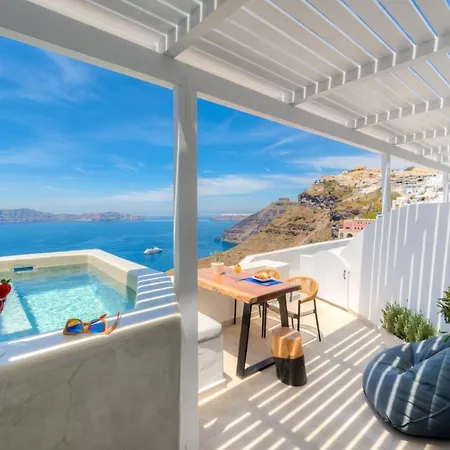 Iriana Suites Apartment *