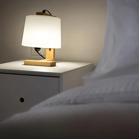 Iriana Suites *