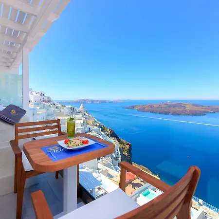 Iriana Suites Apartment *