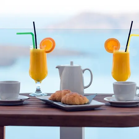 Iriana Suites Apartment