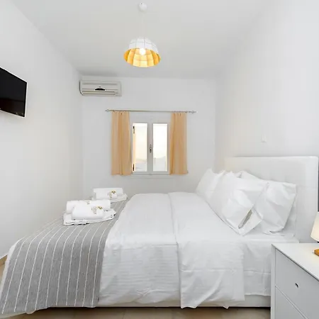 Iriana Suites