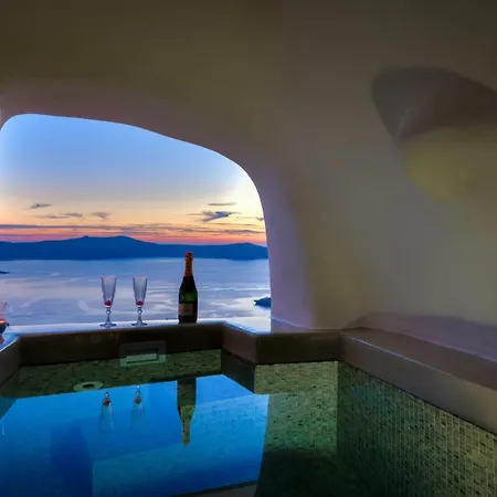 Iriana Suites Apartment Fira (Santorini)