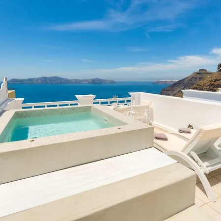 Iriana Suites Apartment *