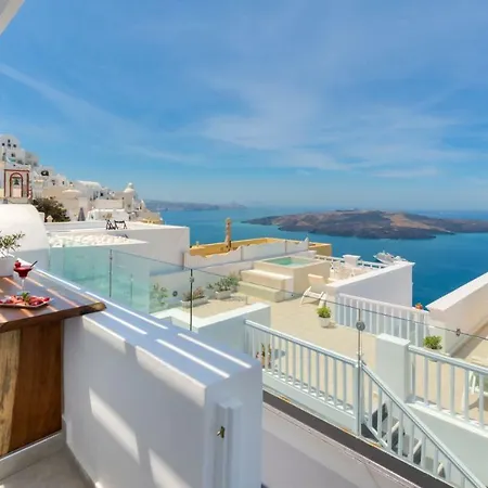 Iriana Suites Fira (Santorini)