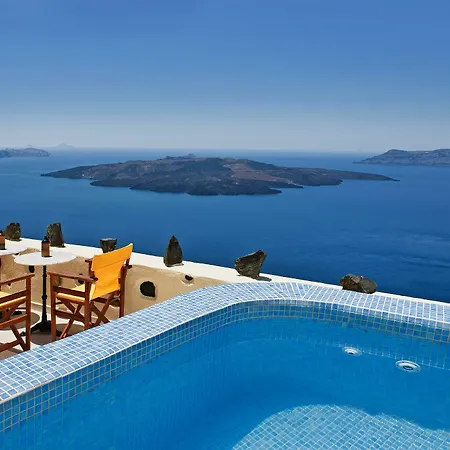 Iriana Suites Apartment